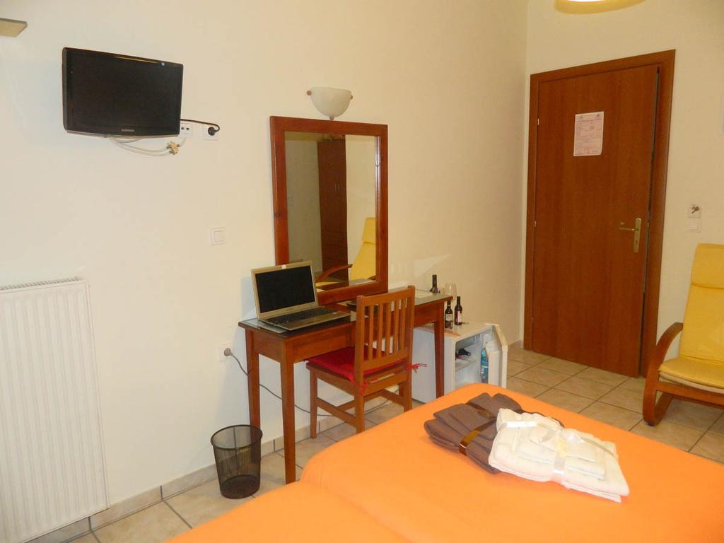 Peridromos Hotell Levádeia Rom bilde